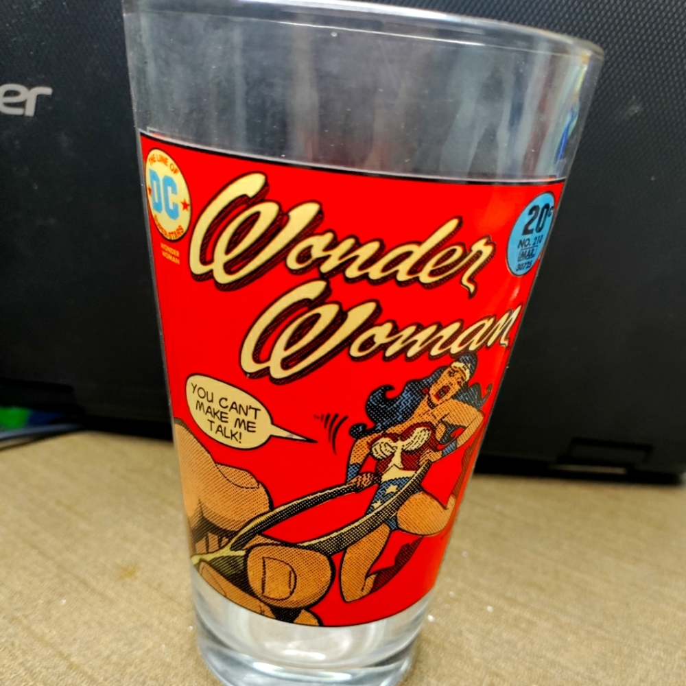 RARE DC Comics Wonder Woman Drinking Glass "You Can't Make Me Talk"